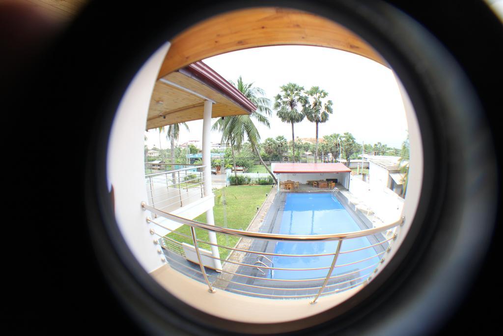 Bluewater Beach Resort Тринкомали Номер фото
